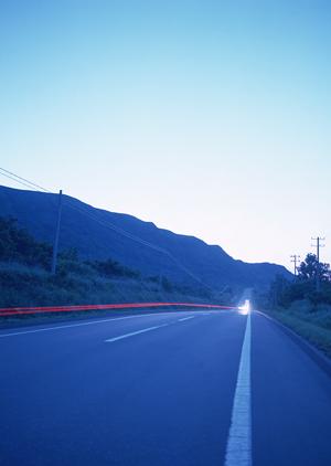 車のサイドミラーを変えると後方視認性が良くなる